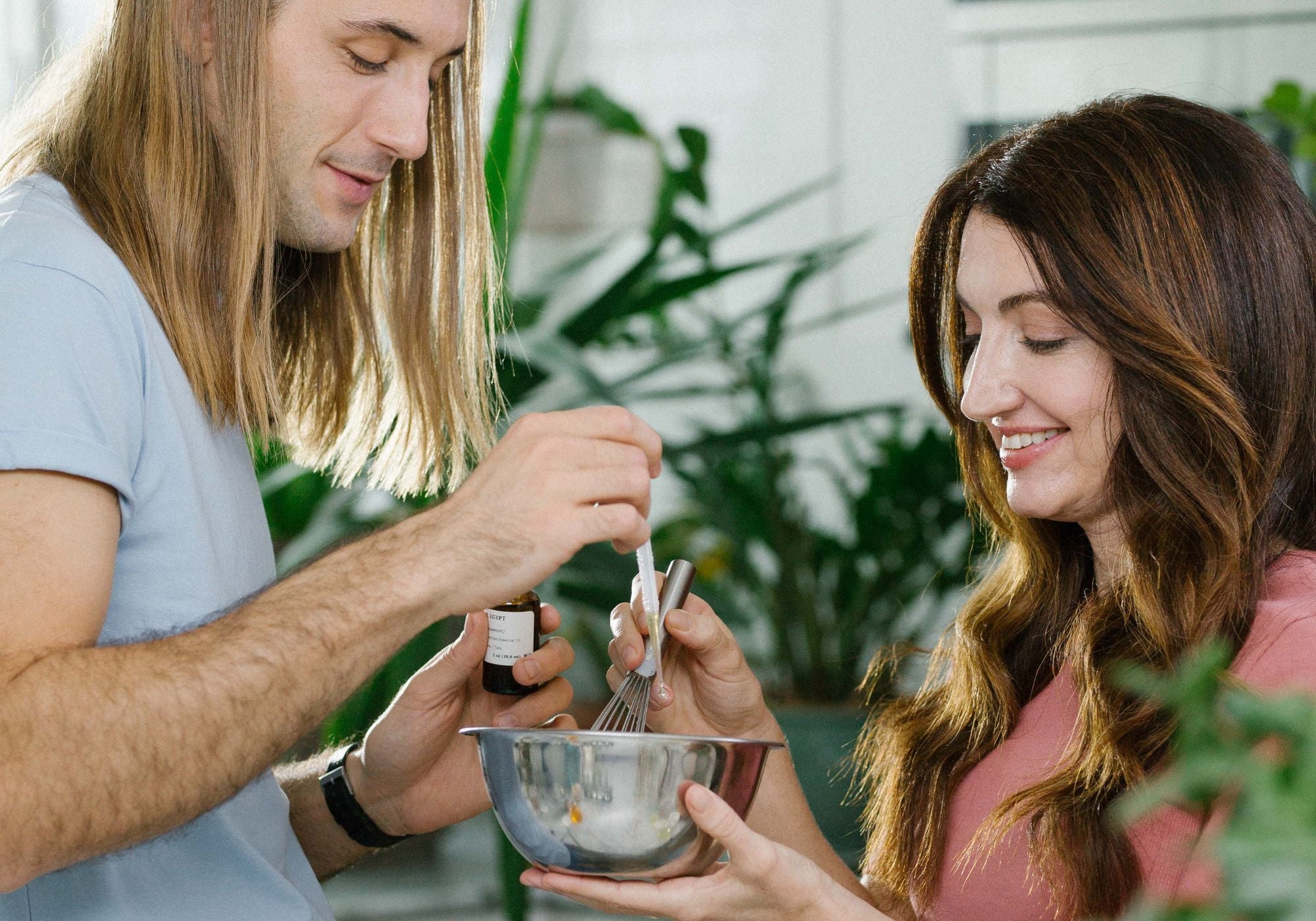 Halfoprah founders Julia and Alex
